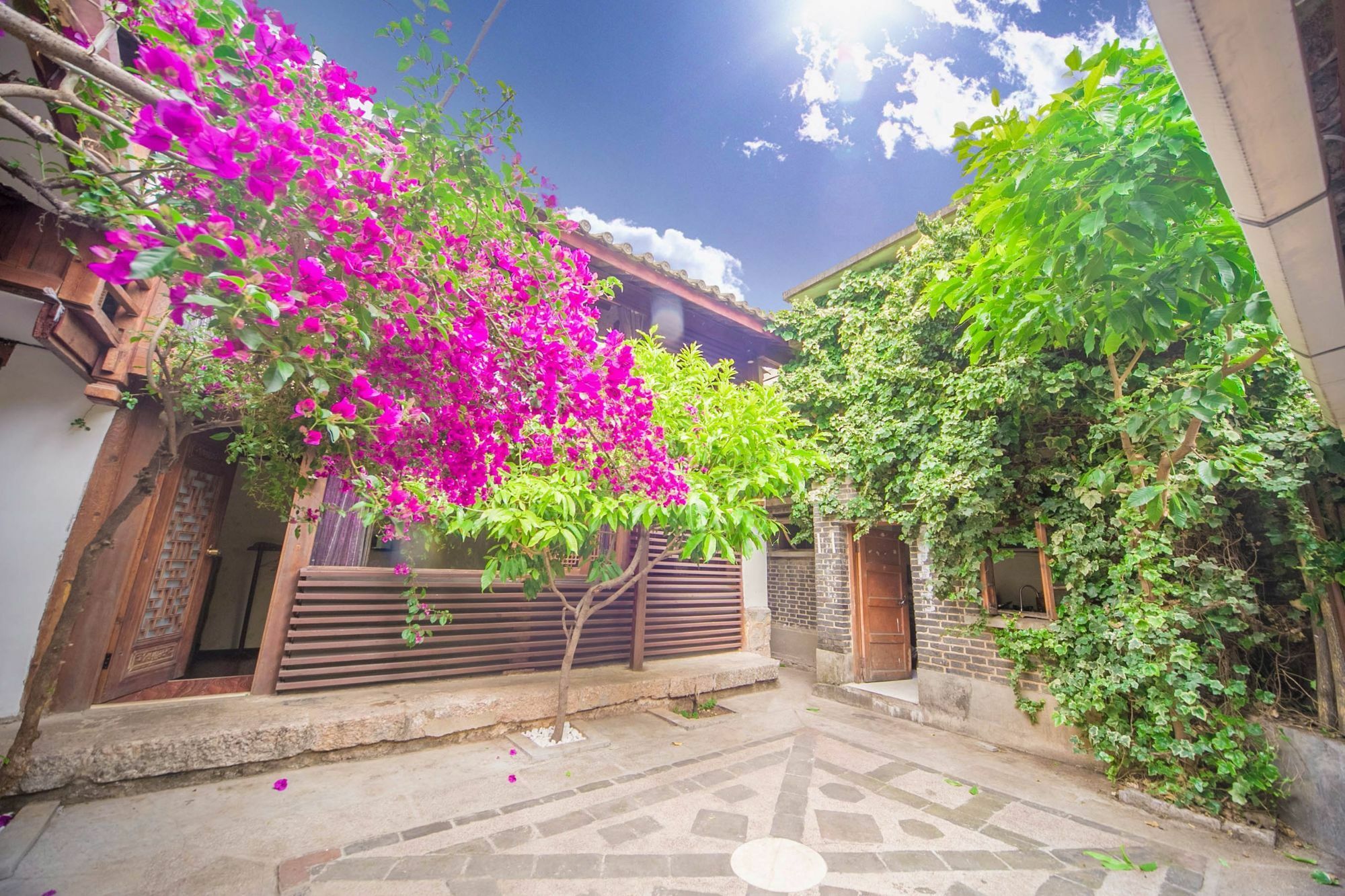 Lijiang Half Moon Bay Inn Luaran gambar